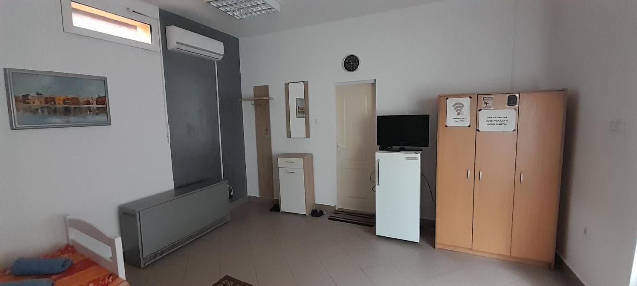 Privatan Smestaj Knjazevac Esterno foto