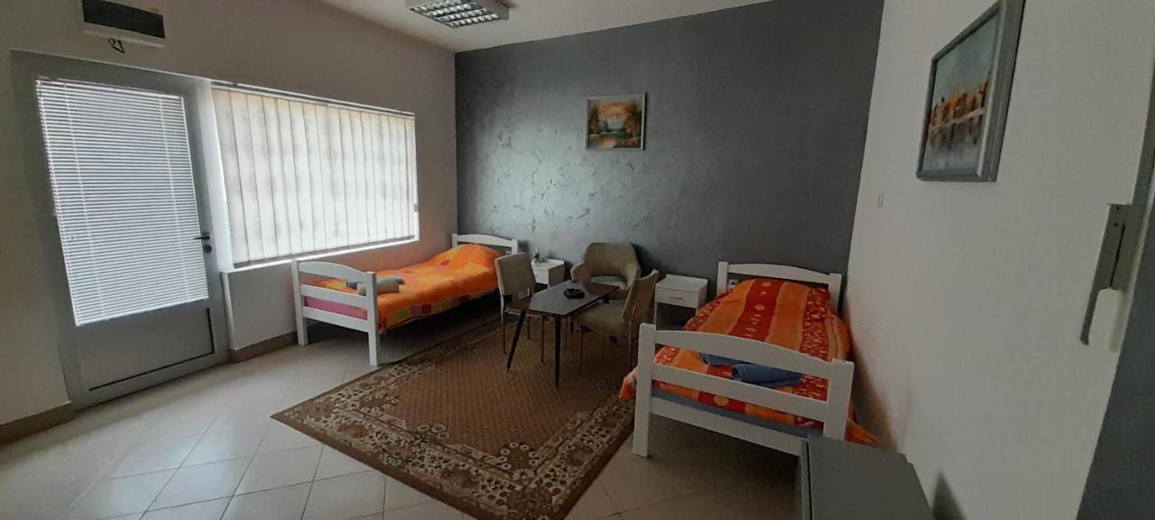 Privatan Smestaj Knjazevac Esterno foto