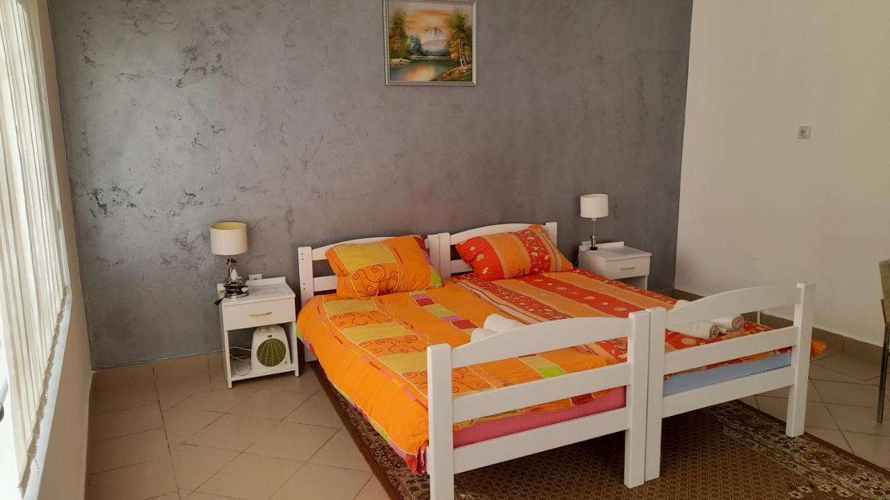 Privatan Smestaj Knjazevac Esterno foto