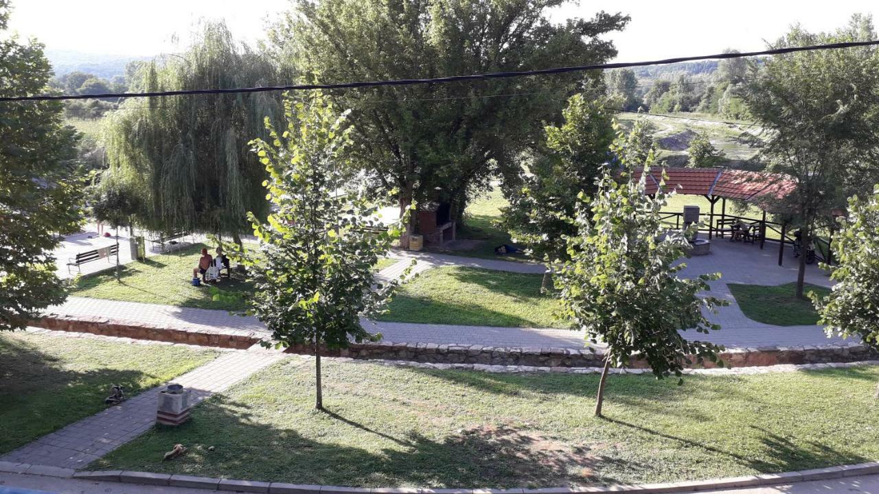 Privatan Smestaj Knjazevac Esterno foto