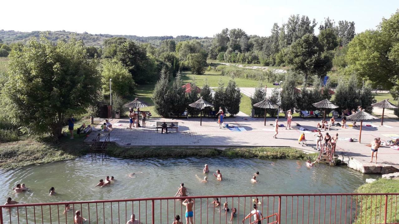 Privatan Smestaj Knjazevac Esterno foto