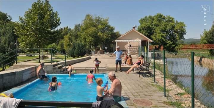 Privatan Smestaj Knjazevac Esterno foto